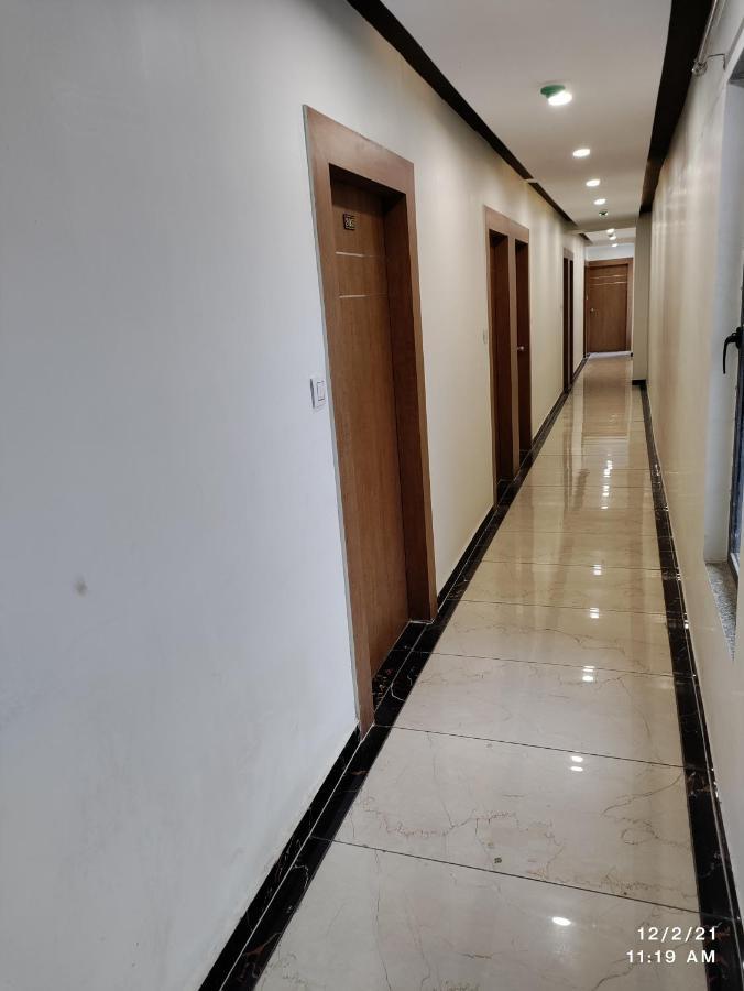 Hotel Asopalav Гандинагар Экстерьер фото