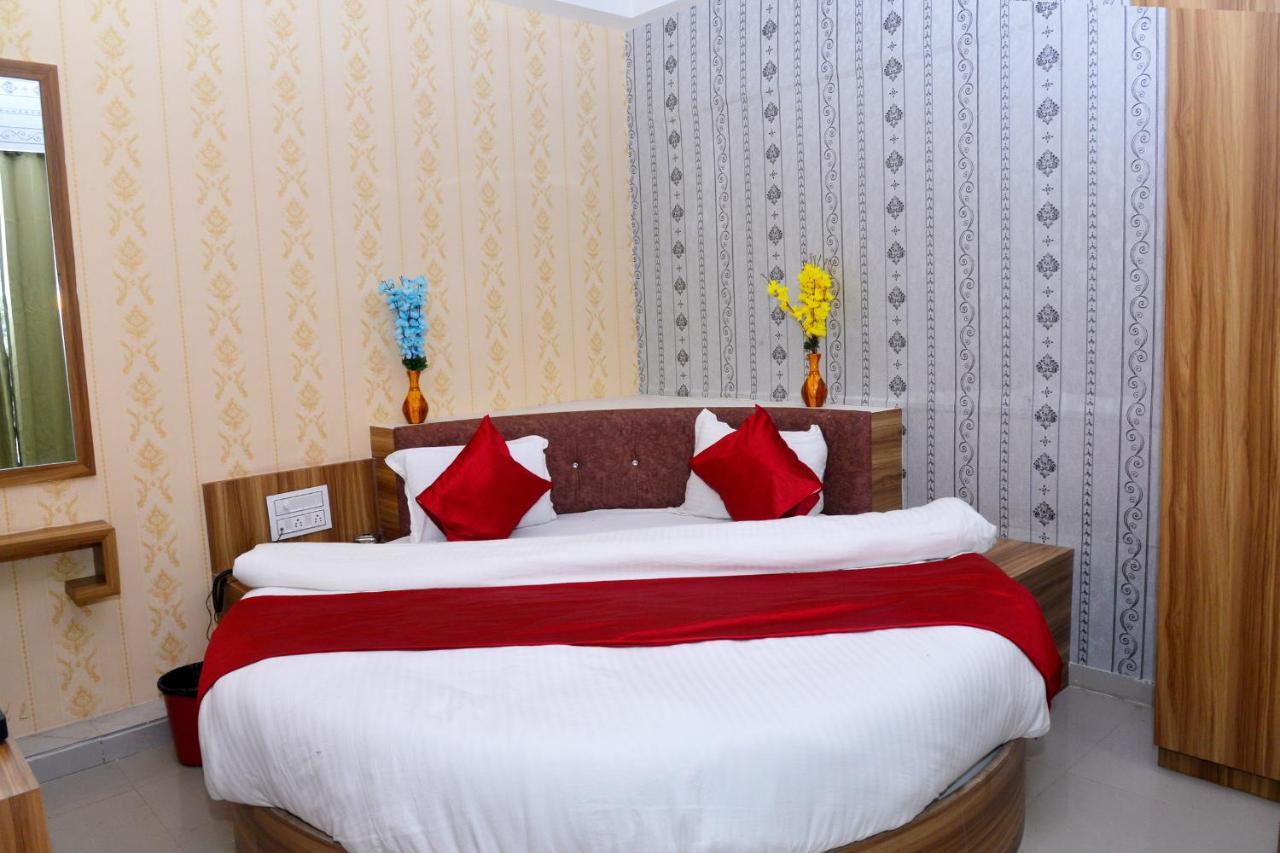 Hotel Asopalav Гандинагар Экстерьер фото